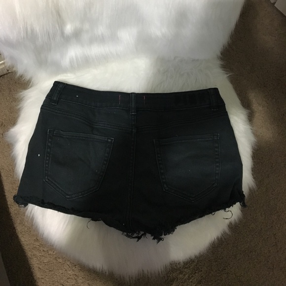 PINK Jean Shorts - Picture 2 of 3